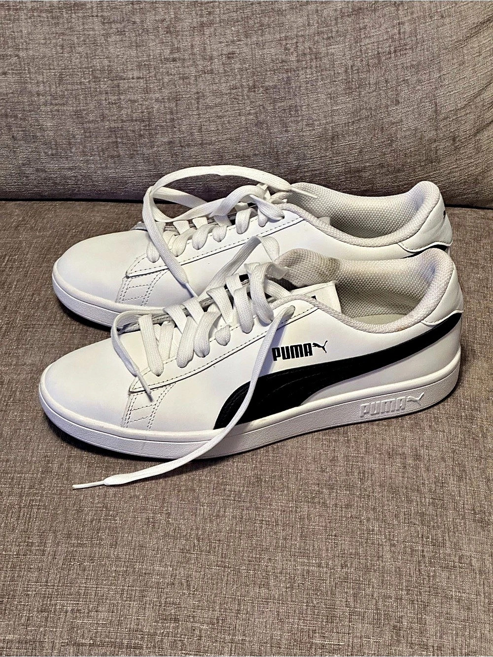 Puma Smash v2 L White & Black Sneakers US 9